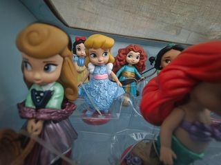 Figuras Disney Animators - Campanilla, Aladdin, Er