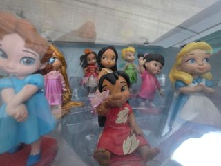 Figuras Disney Animators - Campanilla, Aladdin, Er