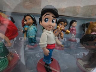 Figuras Disney Animators - Campanilla, Aladdin, Er