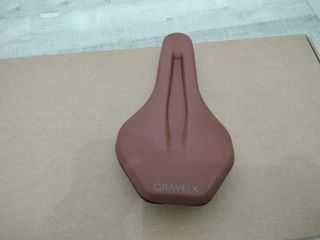 Sillín Gravel BH TUD XGR Marrón