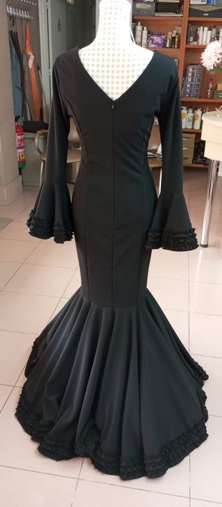 Traje de flamenca negro