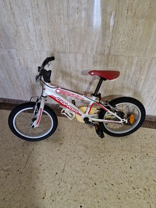 Bicicleta infantil Meteor blanca y roja .