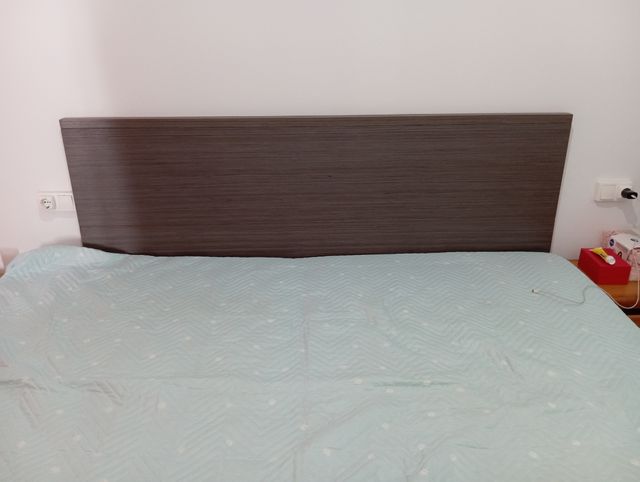 Cabecero de cama
1,80 cm d ancho
1,10 cm de altura