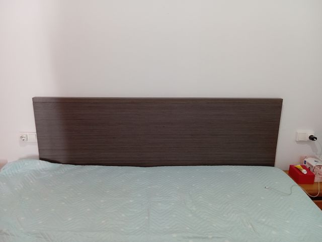 Cabecero de cama
1,80 cm d ancho
1,10 cm de altura