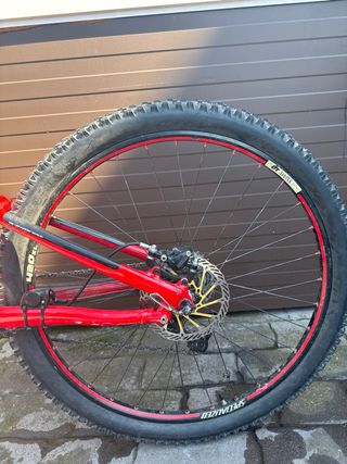 SPECIALIZED STUMPJUMPER