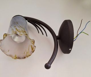 Aplique de pared con tulipa de cristal