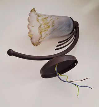 Aplique de pared con tulipa de cristal