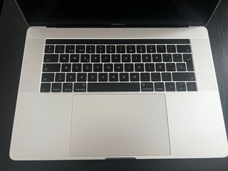 Macbook Pro 15 2017 Plata