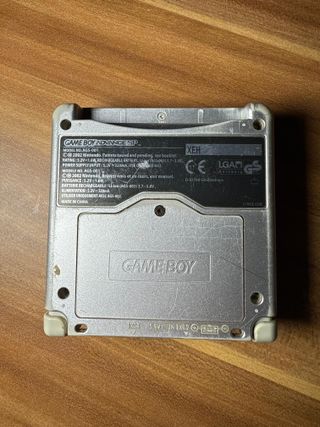 Nintendo Game Boy Advance SP AGS-001 Plata