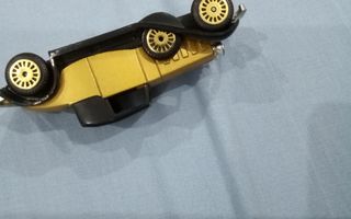 Set di 3 macchinine giocattolo: autobus e 2 auto