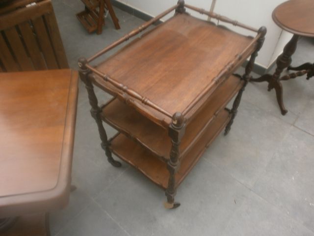 Carro de madera auxiliar