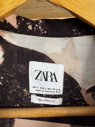Camisa Zara Estampada Floral Manga Corta Talla S