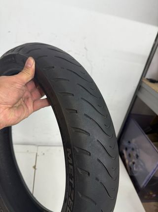 Neumático Metzeler Roadtec 01 120/70 ZR 17
