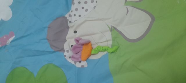 Mantita de actividades para bebé