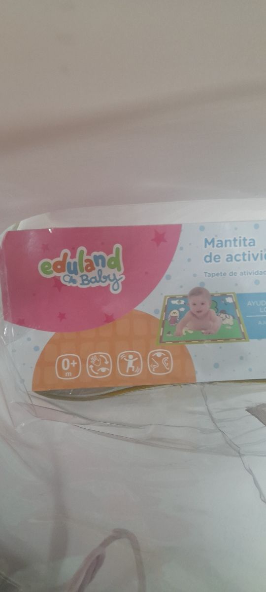 Mantita de actividades para bebé
