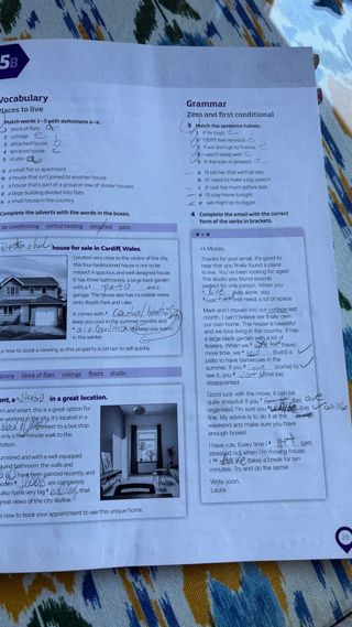 ROADMAP B1 STUDENTS BOOK WITH DIGITAL RESOURCES...