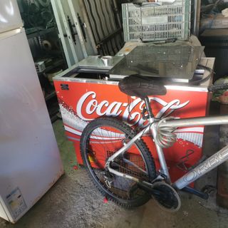 Nevera Coca-Cola totalmente