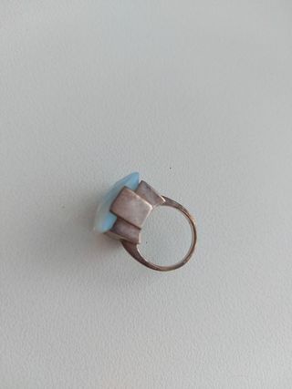 Sortija plata y piedra luna