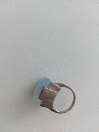 Sortija plata y piedra luna