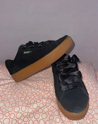 Zapatillas Puma Vikky Platform Ribbon Negras