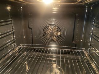 Horno Hisense