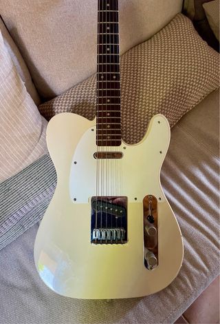 Squier by Fender Telecaster con mejoras