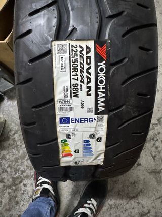 Neumáticos Yokohama Advan Neova AD09 225/50R17 98W