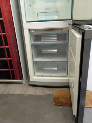 Nevera Combi Electrolux Inox