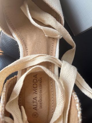 Sandalias cuña blancas beige talla 36