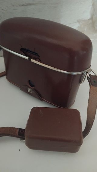 Cámara de fotos antigua ysola 4x4