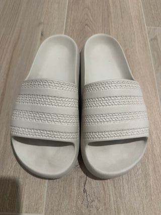 Chanclas Adidas Adilette Blancas