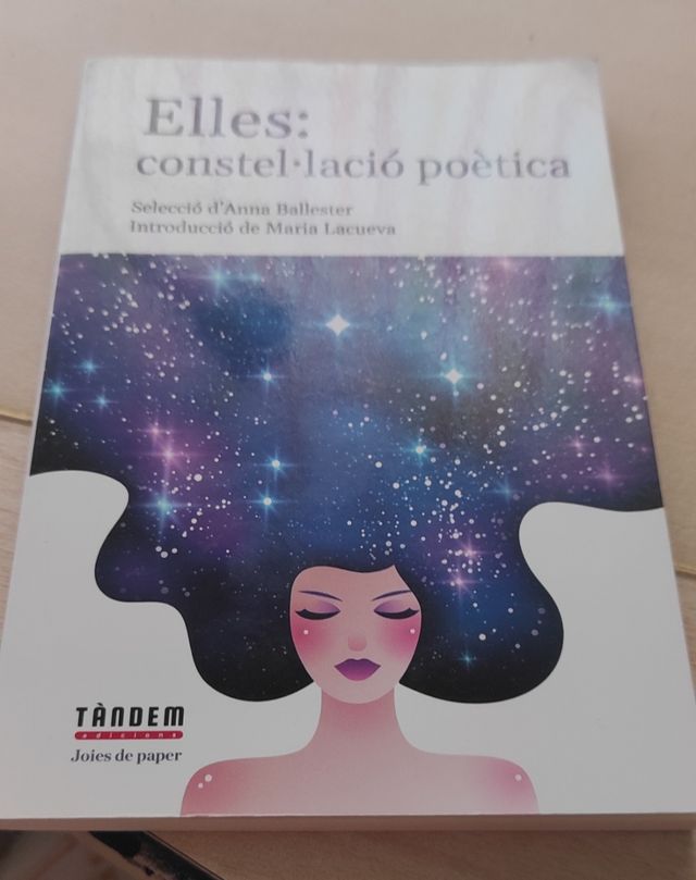 Elles: constel·lació poètica