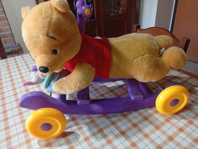 Cavalcabile Winnie the Pooh con ruote