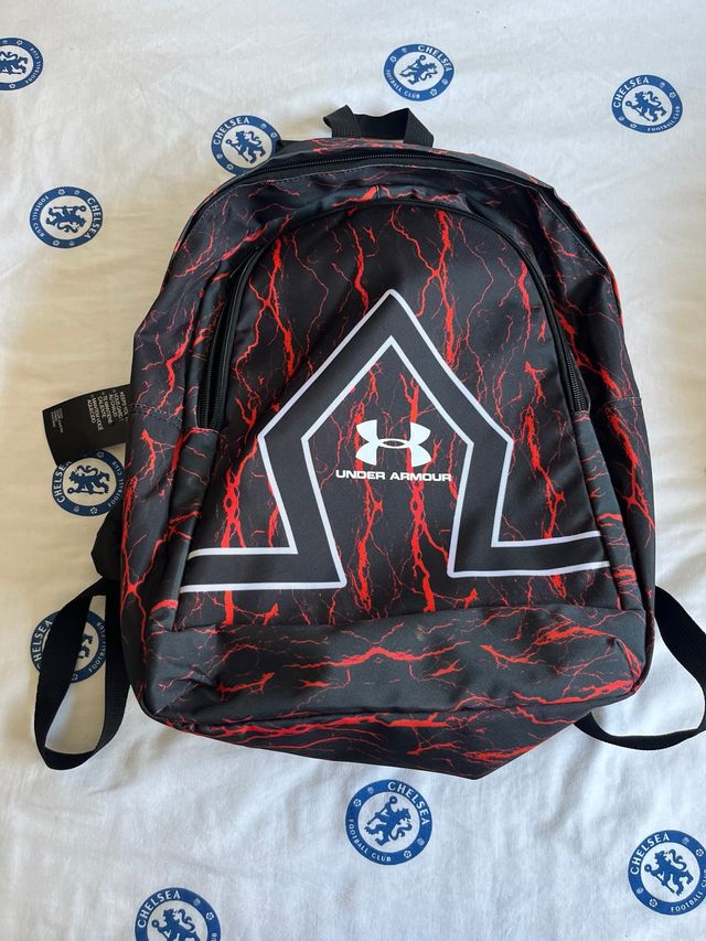 Mochila Under Armour Negra y Roja