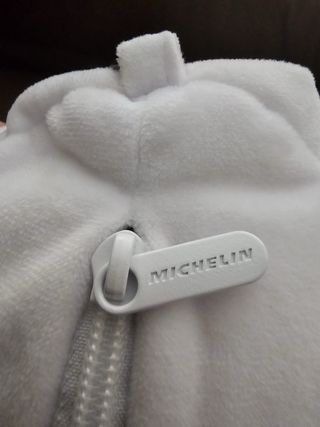 Cojín de viaje Michelin azul