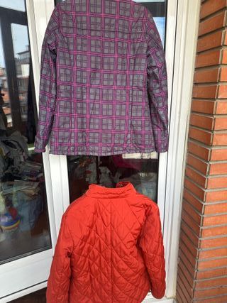 Trenca roja acolchada