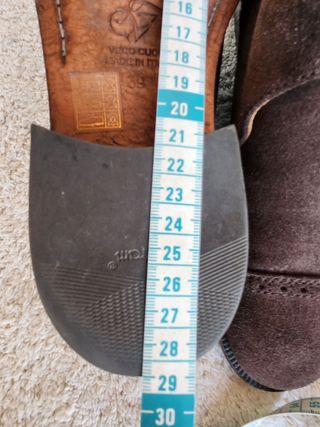 Scarpe scamosciate marroni con fibbia