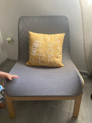 Poltrona Ikea Retro grigia e gialla