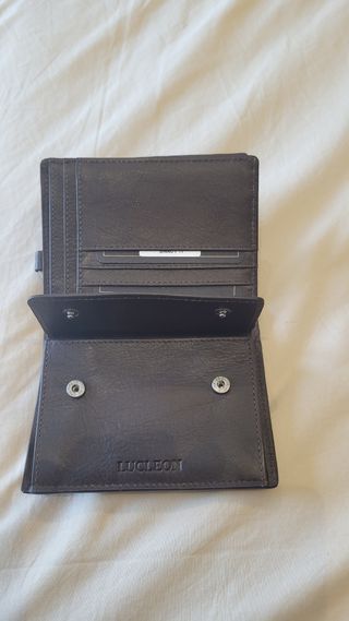 Billetera de hombre marrón