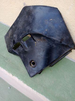 Tapa lateral Suzuki DRB