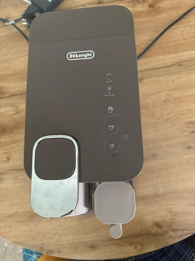 Cafetera Nespresso Gris