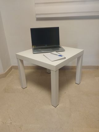 Mesa auxiliar blanca Ikea