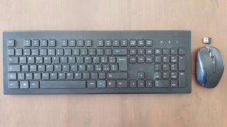 Tastiera e Mouse Wireless Neri