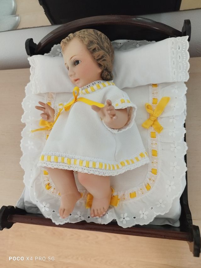 Niño Jesús en Cuna