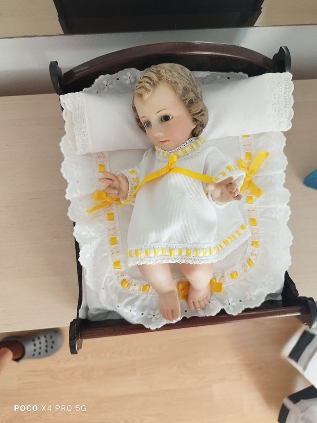 Niño Jesús en Cuna