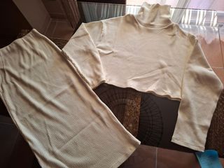 Conjunto beige de canalé