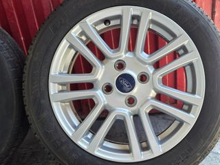 Llantas Ford Transit Carrier