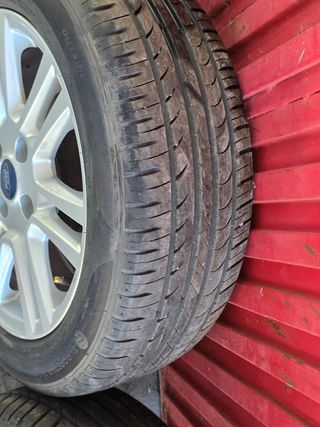 Llantas Ford Transit Carrier