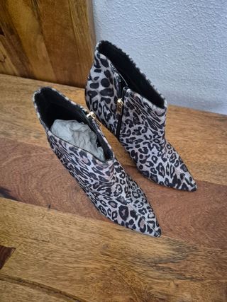 Botines Leopardo Tacón Aguja