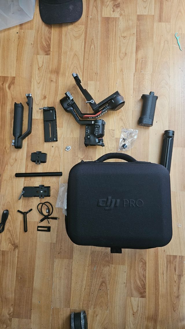 DJI RS4 con accesorios